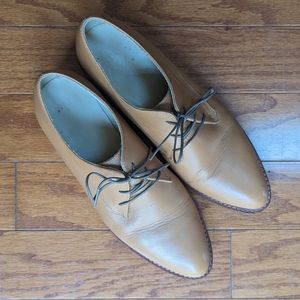 Nisolo Women's James Oxford Almond Size 7.5